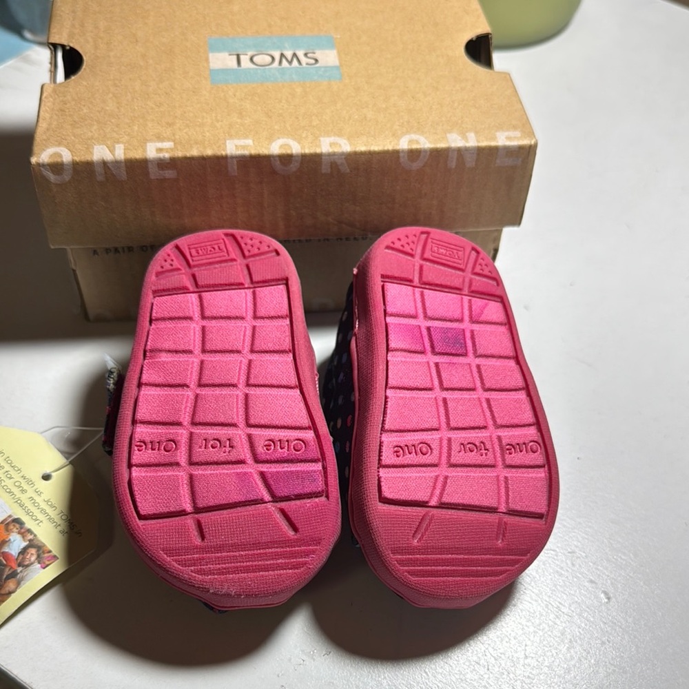🆕 Baby Toms Black and Pink Moccasins Slip-On Comfort - Picture 5 of 7